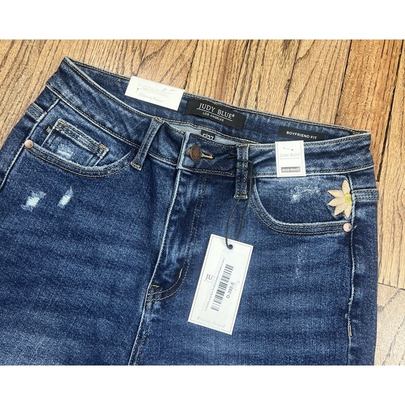 NWT Judy Blue High Waist Boyfriend Fit Denim Medium Wash Jeans Women's Sz 27x30 - Picture 2 of 6